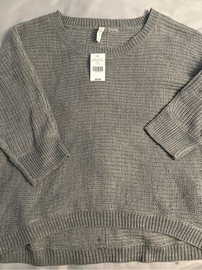 Women's Light Gray Crewneck Knit Sweater - Casual Everyday